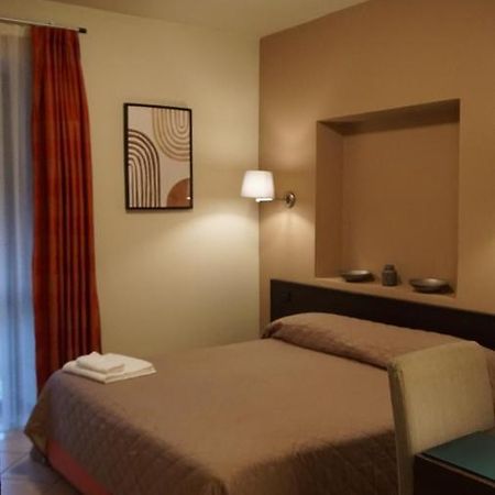 Hotel Del Corso Боргоманеро Екстериор снимка